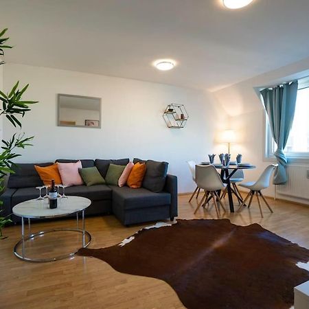 Stylish 2 Floor Penthouse • 15 Min To City Center Vienna Exterior photo