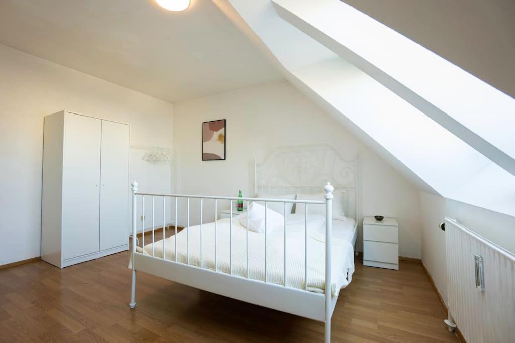 Stylish 2 Floor Penthouse • 15 Min To City Center Vienna Exterior photo